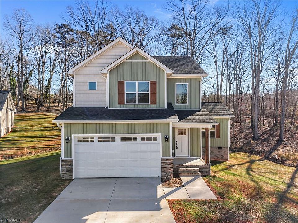 1st image of 517 Woods Dr