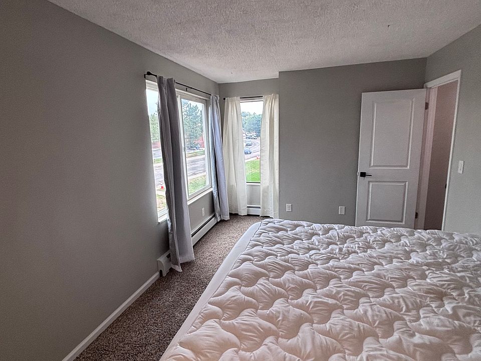 1st image of 4530 Picturesque Cir APT 1