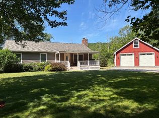 221 Dustin Tavern Rd, Weare, NH 03281