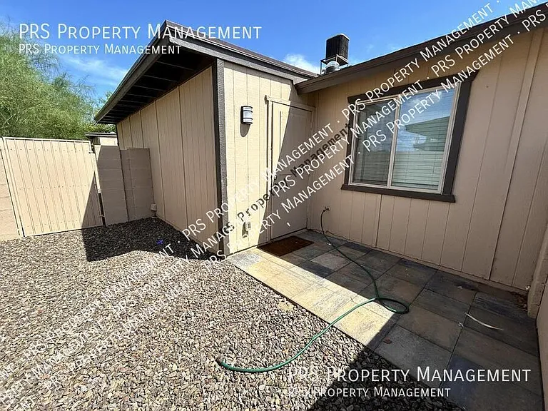 551 S Lesueur #1 — Photo 30