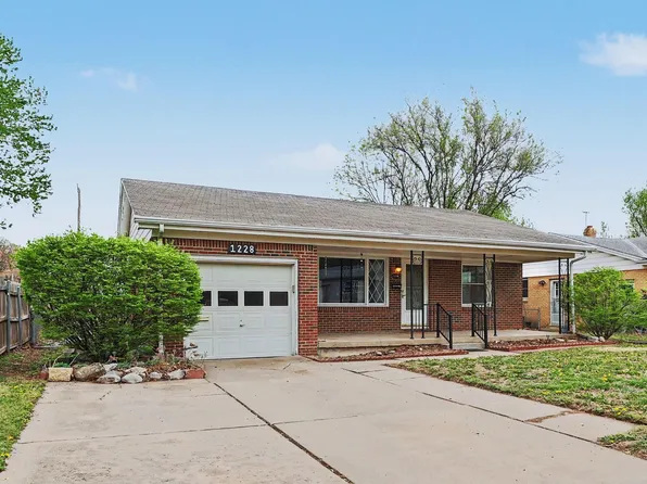 1228 N Georgie Ave, Derby, KS 67037