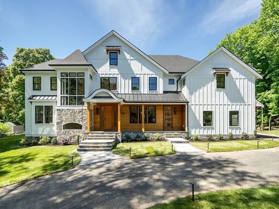 10 Fairlawn Ln, Lexington, MA, 02420