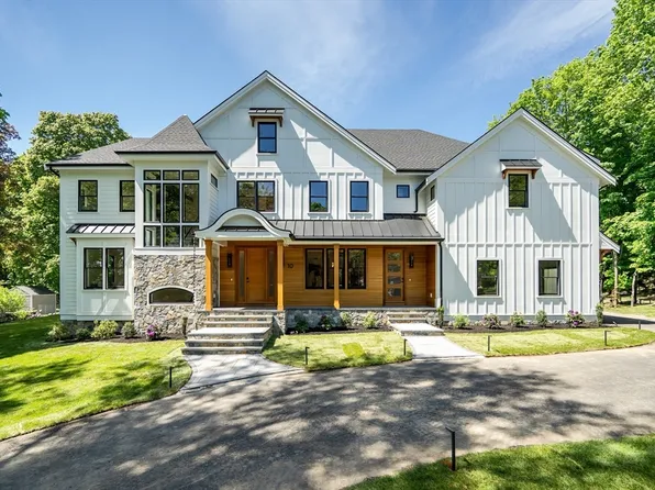 10 Fairlawn Ln, Lexington, MA 02420