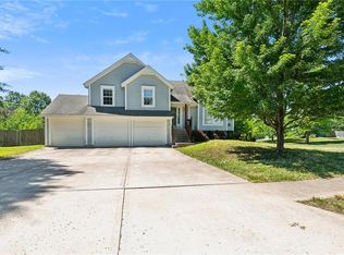 20639 W 219th Ter, Spring Hill, KS 66083