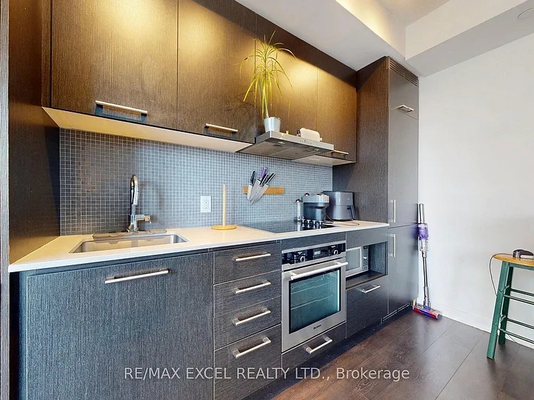 87 Peter St #2507 — Photo 8