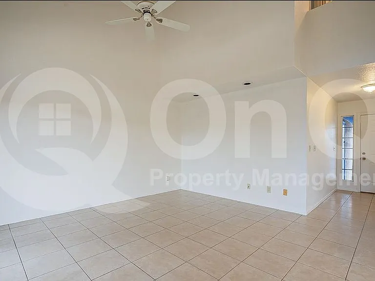 216 E Pastime Rd — Photo 6