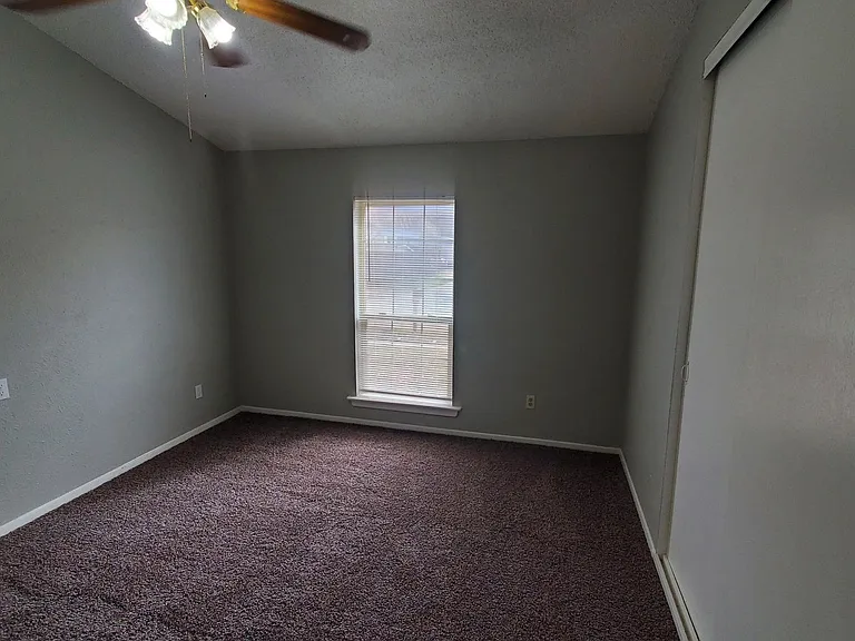 817 Denmark Dr — Photo 7