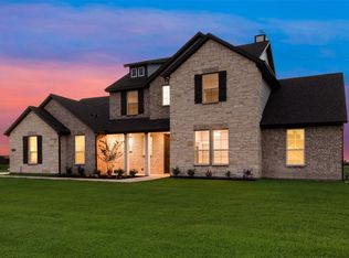 2908 Mossy Oak Dr, Terrell, TX 75161