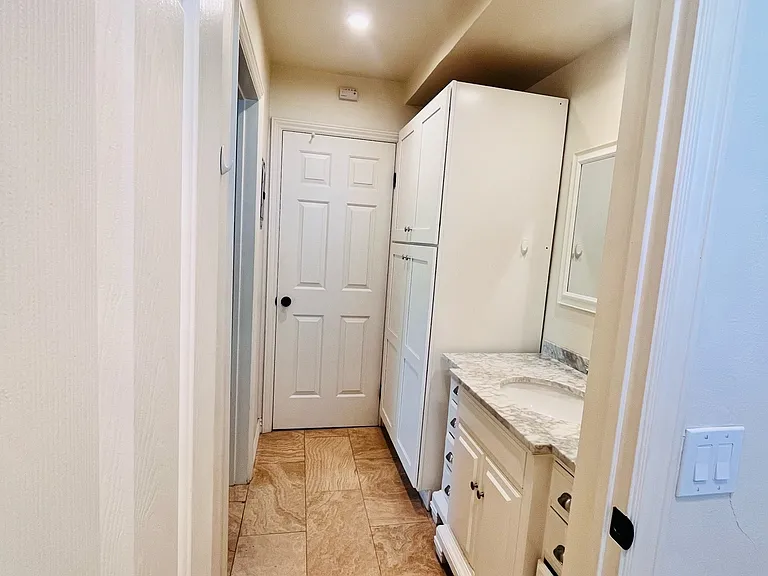 1250 E Corson St #6 — Photo 18