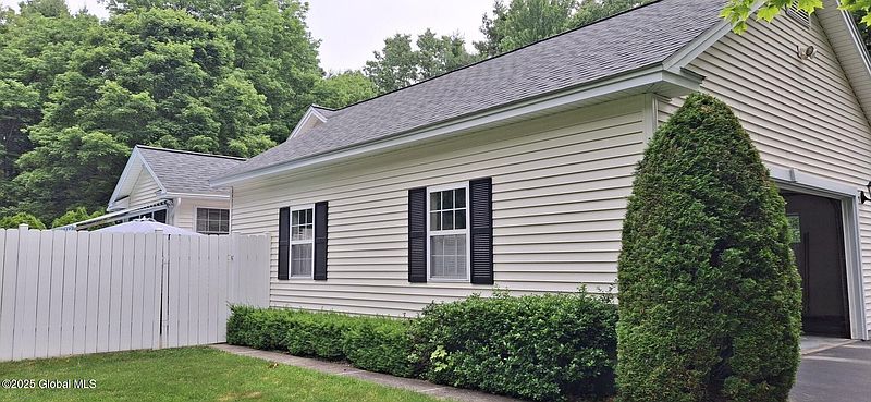 2nd image of 15 Meadow Drive