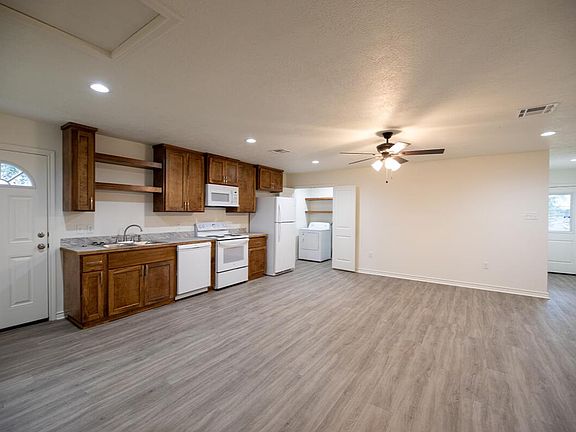 4th image of 1350 S Stanford St #2