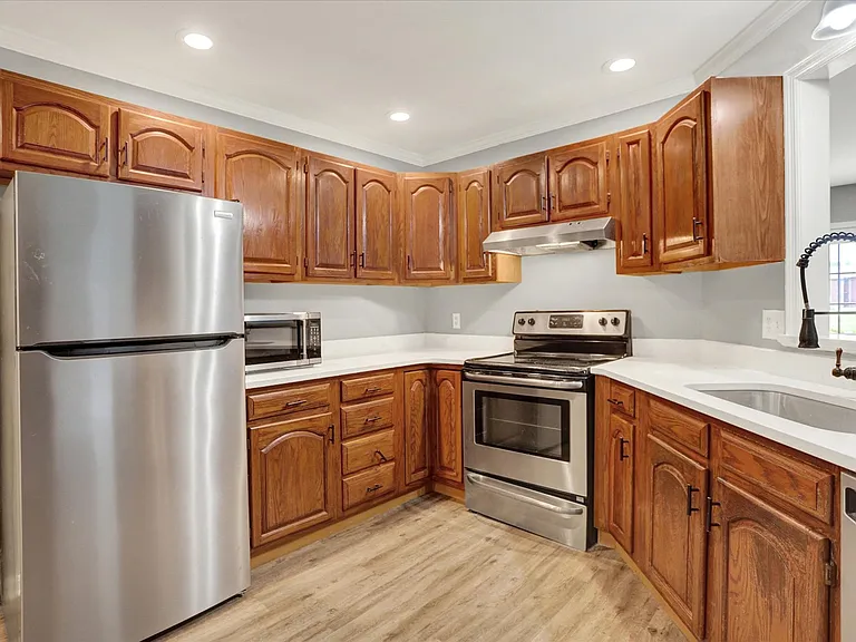 4709A Charles Rd — Photo 8