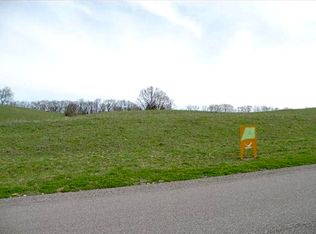 5699 Montreux Hills Dr, Ada, MI 49301