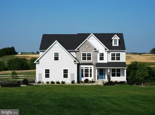 4450 Maple St, Schnecksville, PA 18078