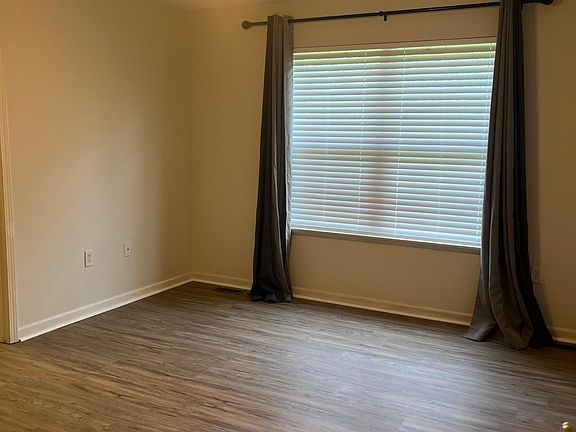 4th image of 1253 Golden Eagle Dr