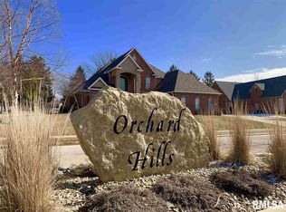 1231 Whippoorwill Dr, Morton, IL 61550