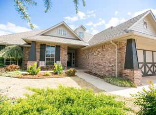 19620 Crest Ridge Dr, Edmond, OK 73012