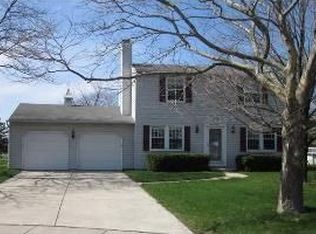 120 Birchdale Rd, Perrysburg, OH 43551