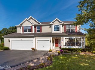436 Reserve Dr, Crystal Lake, IL 60012