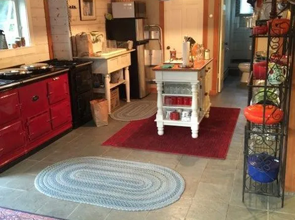 (undisclosed Address), Charlotte, VT 05445