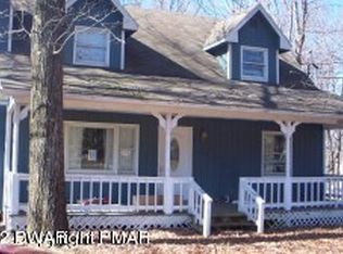 130 Pine Ridge Dr W, Bushkill, PA 18324