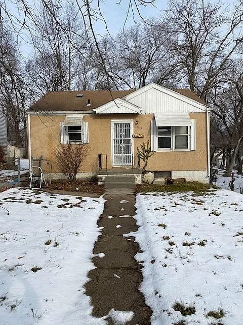 4748 Meredith Ave