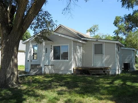 2nd image of 203 W Cedar St