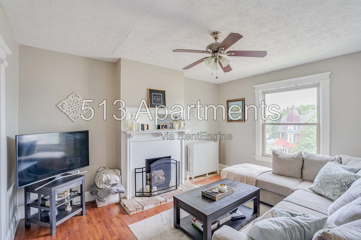 2 bed, 1.0 bath, 1600 sqft, $1,550 — Photo 1