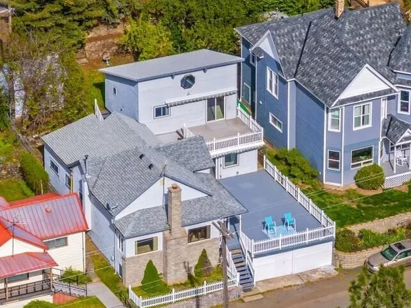 305 S Lakefront Ave, Harrison, ID 83833