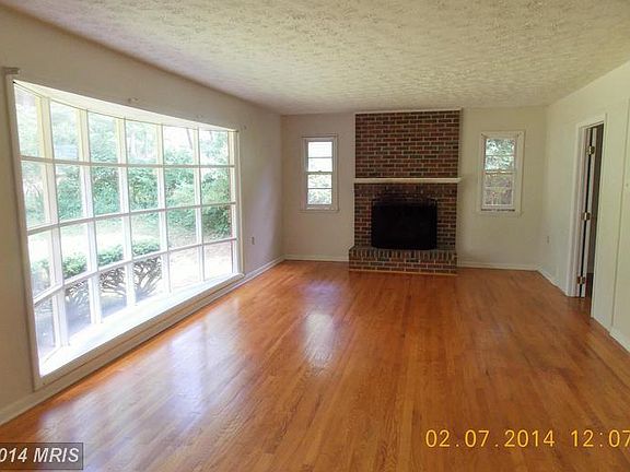 2nd image of 121 Duwamish Trl