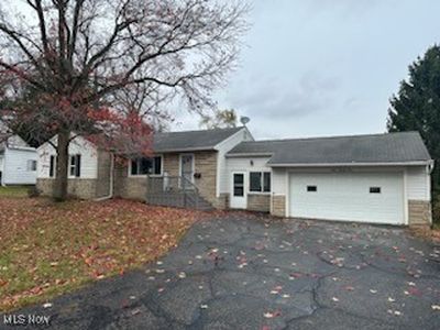 382 Park Ave, Chardon, OH, 44024