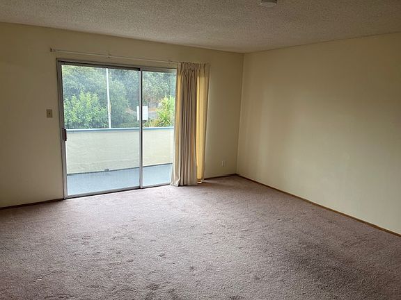 3rd image of 3200 Countryside Dr #5