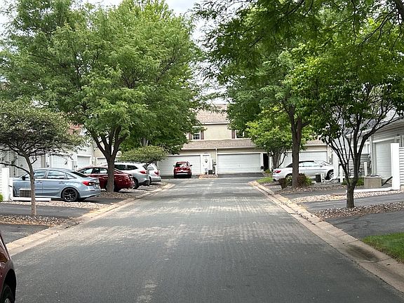 3rd image of 11364 Aberdeen Cir NE Unit F