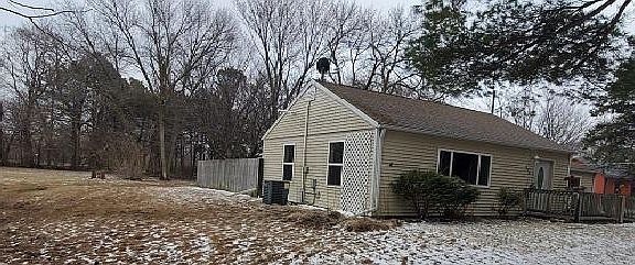 2nd image of 806 10th St N