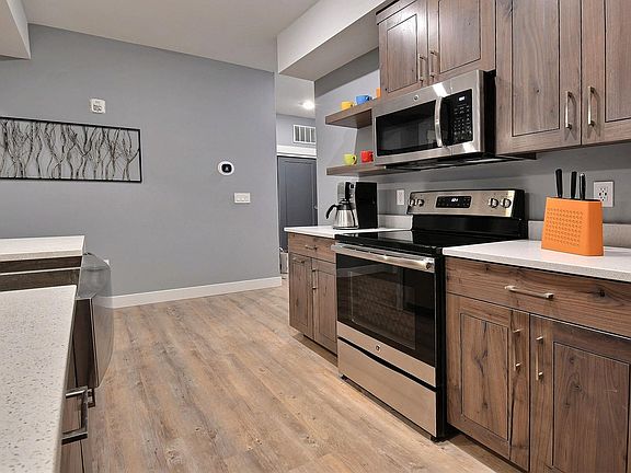 2nd image of 1846 Prospector Ave #200
