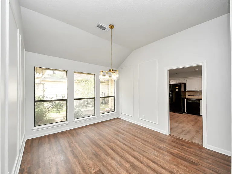 1023 Oyster Bay Dr — Photo 14