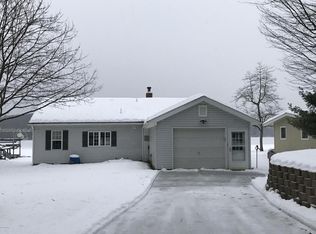 6696 N Natahki Dr, Irons, MI 49644