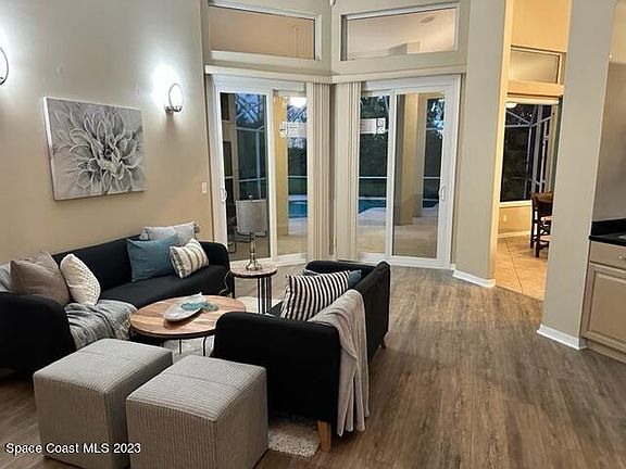 4th image of 474 Lake Victoria Cir