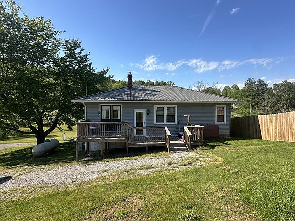 4th image of 80 Berry Heights Rd