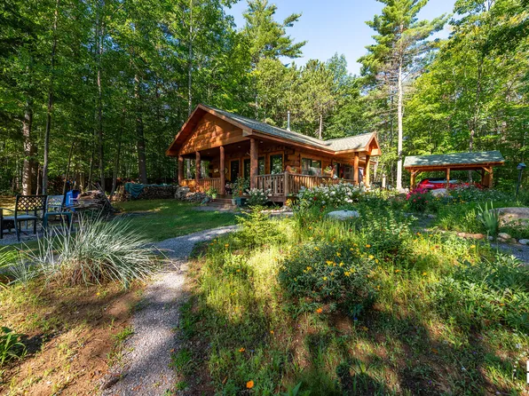 5560 State Highway 86, Wilmington, NY 12997