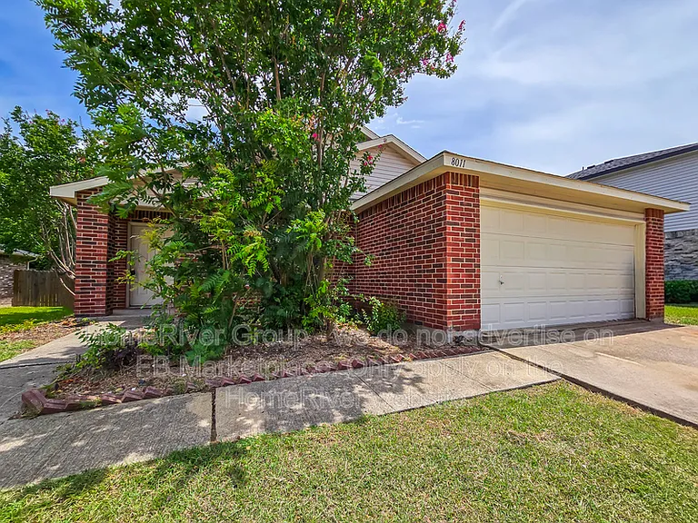 8011 Mosstree Dr — Photo 16