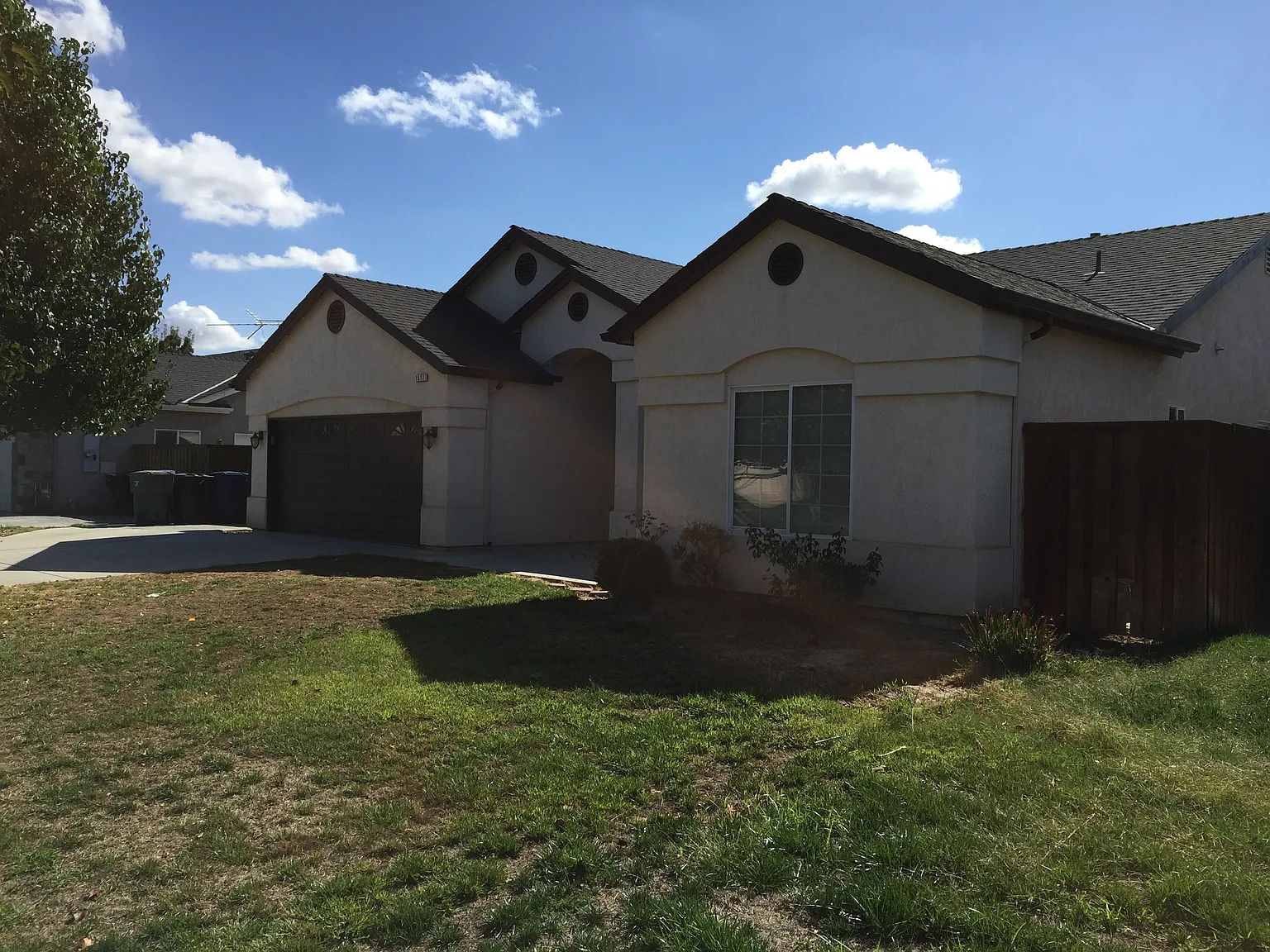 1577 Jacaranda St photo 1