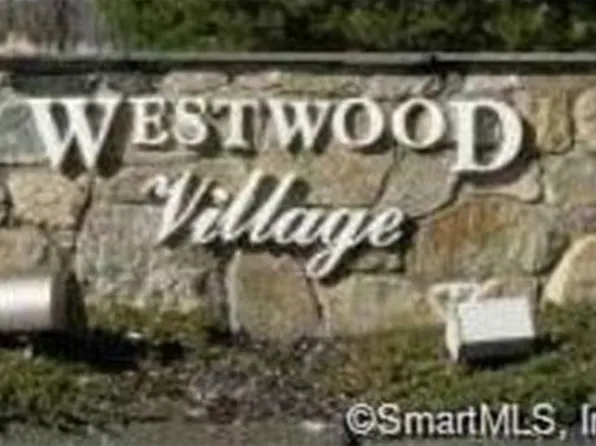 55 Mill Plain Rd, Danbury, CT 06811