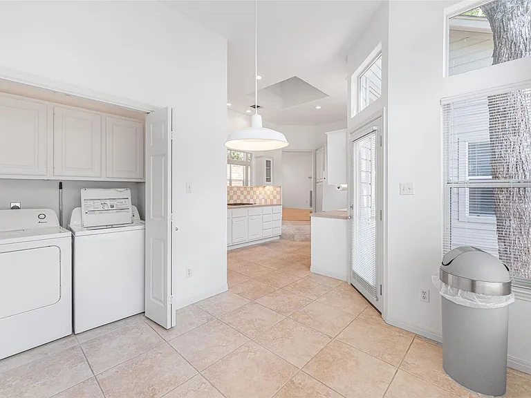 1621 Maggie Mayes St — Photo 17