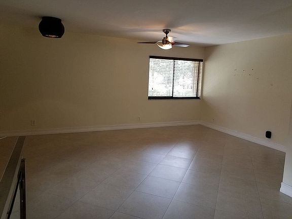 2nd image of 12 Wimbledon Lake Dr
