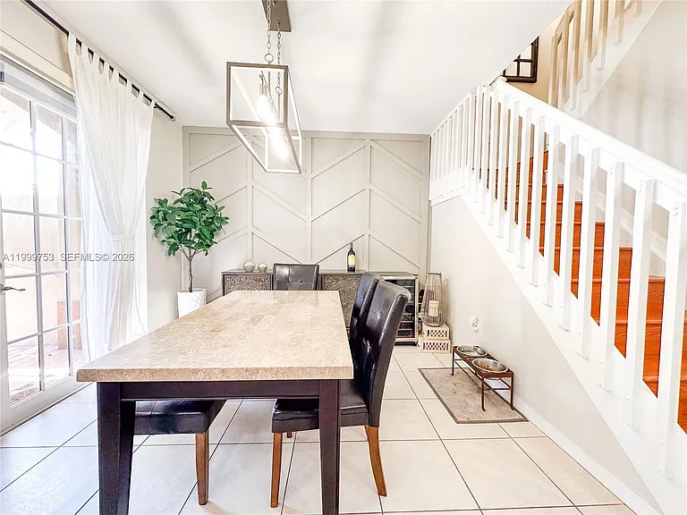 130 Riverwalk Cir #130 — Photo 5