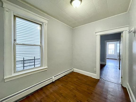 3rd image of 167 Clendenny Ave #1RAB