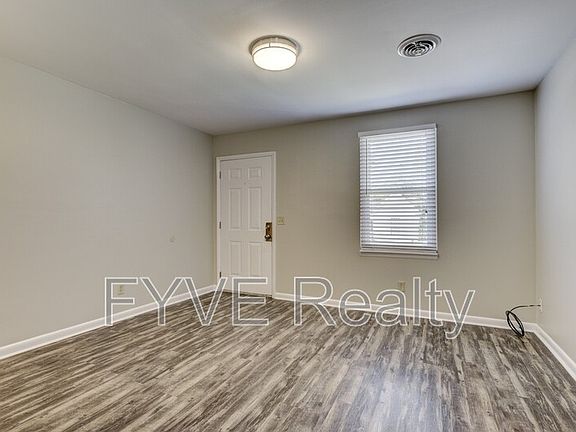 4th image of 705 Stockell St #A