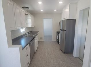 929 N 11th St, Bismarck, ND 58501