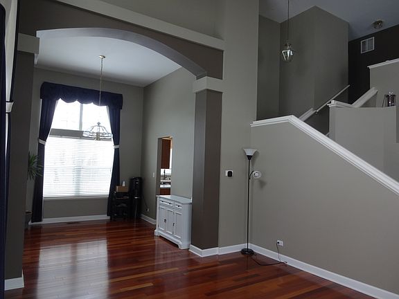 3rd image of 1370 Nightingale Ln